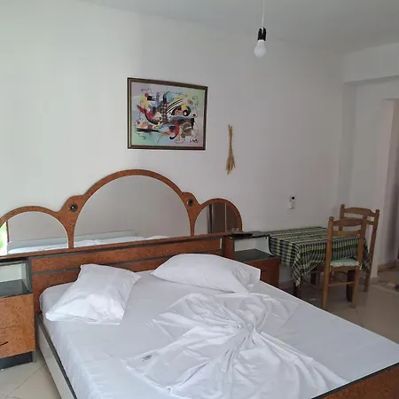 Lion'S Rooms Apartamento *